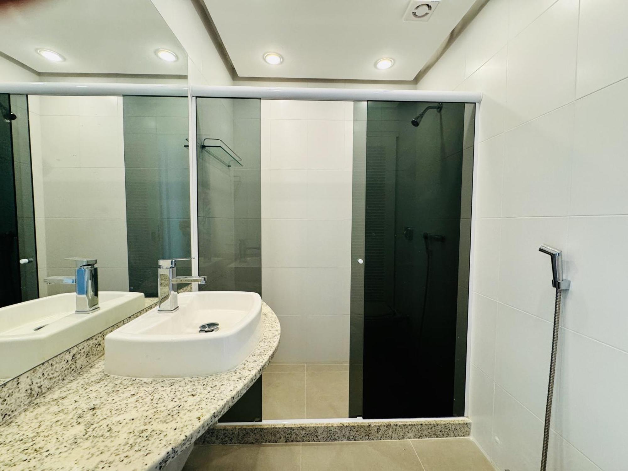 Ipanema Novo, Amplo 3 Quartos - Besthostrio Apartamento