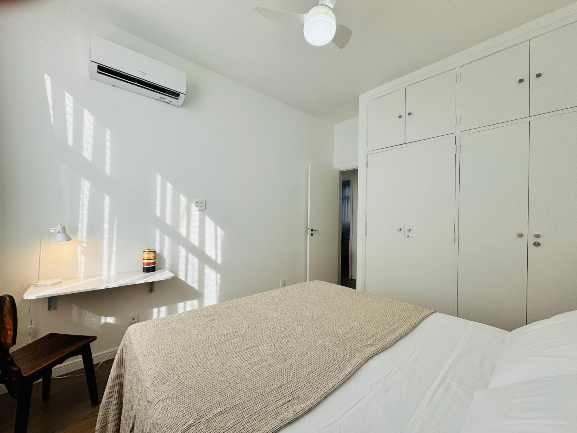 Apartamento Ipanema Novo, Amplo 3 Quartos - Besthostrio *